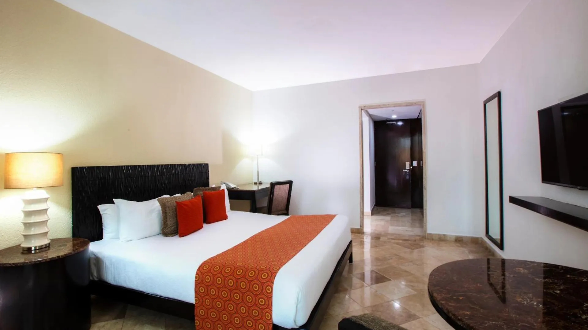 Resort Krystal Grand Cancun All Inclusive