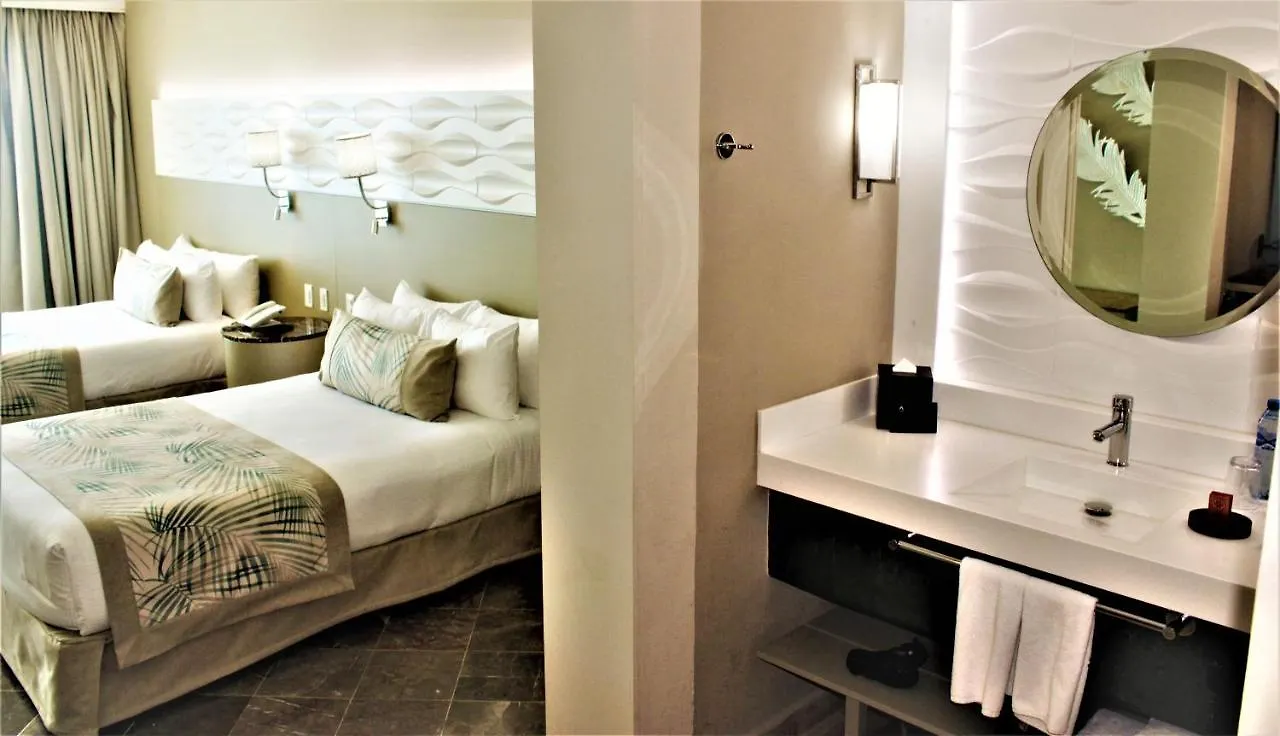 Krystal Grand Cancun All Inclusive 5*,