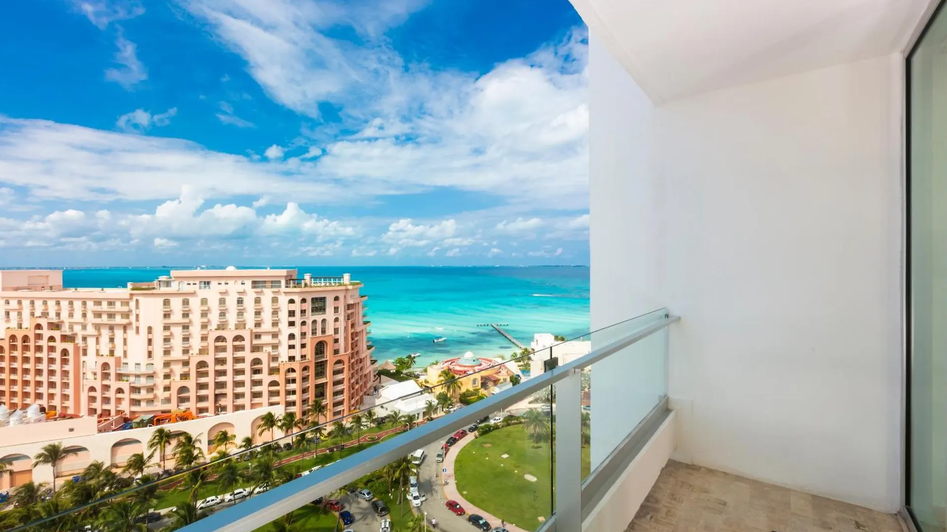 ***** Resort Krystal Grand Cancun All Inclusive Mexico
